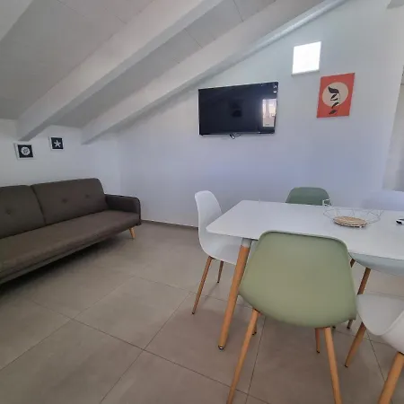 La Casa Red * Policoro